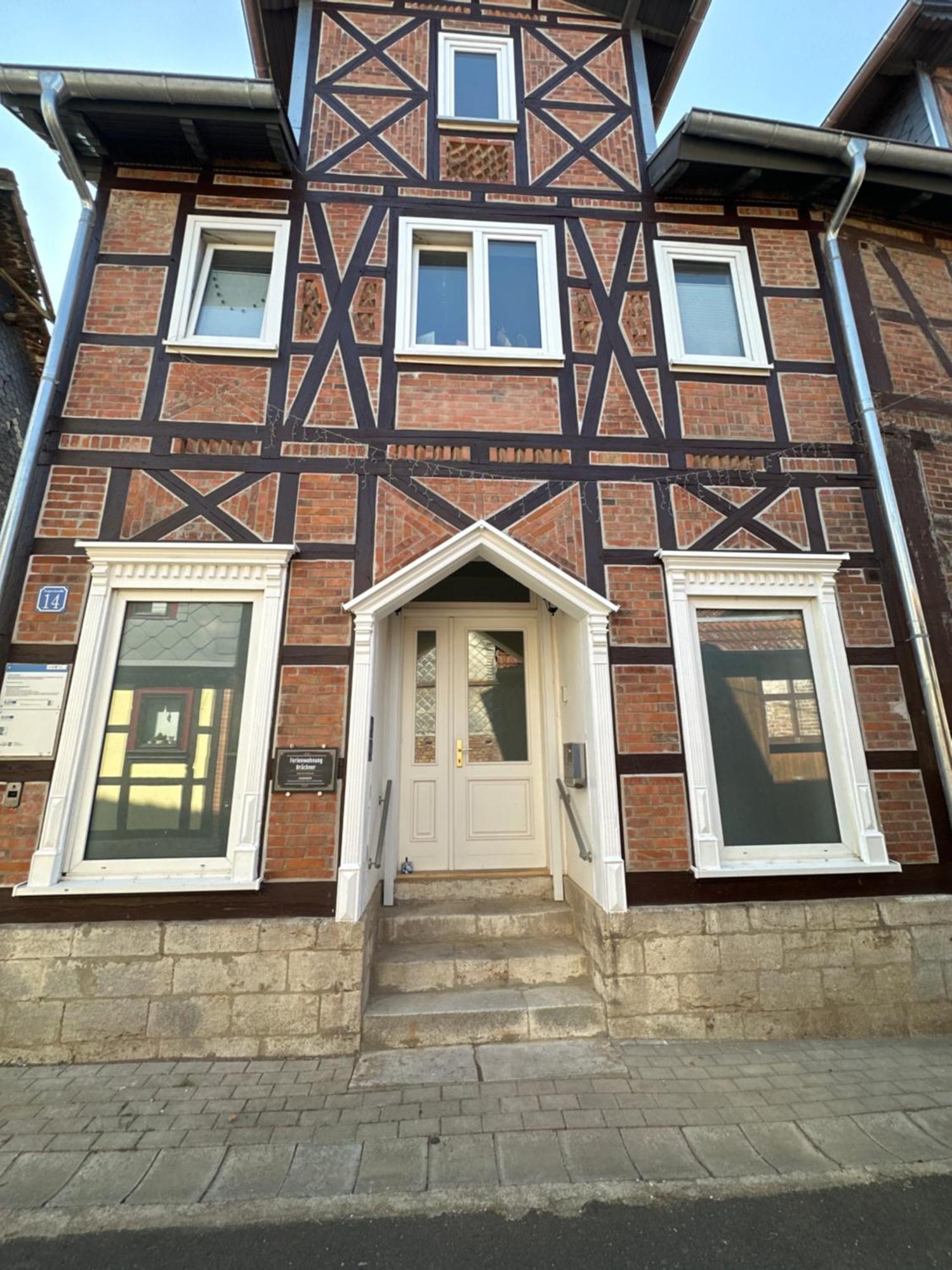Schoene Kleine Einraumwohnung Mit Kueche Und Kamin In Holzthaleben Helbedundorf Exterior photo